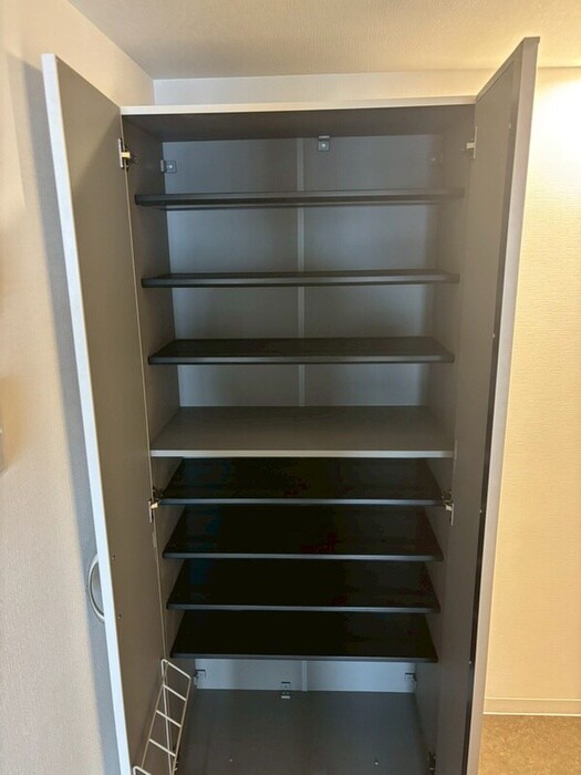 物件内観写真12　(靴箱)