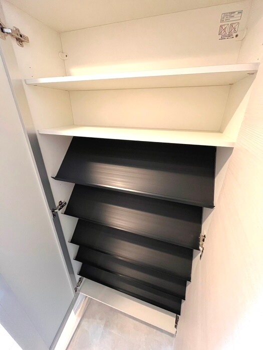 物件内観写真9　(靴箱)