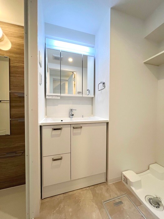 物件内観写真9　(洗面)