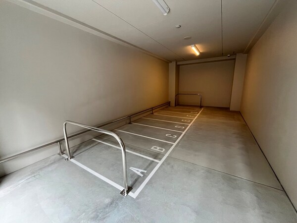 バイク置き場