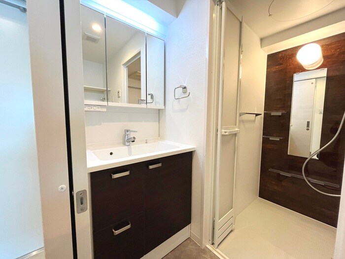 物件内観写真13　(洗面)