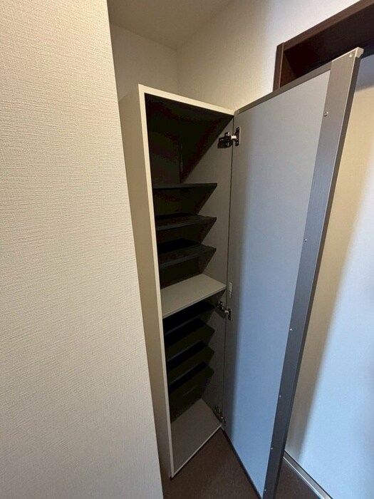 物件内観写真10　(靴箱)