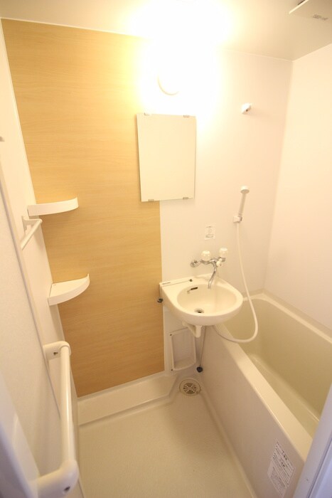 物件内観写真8　(バス／シャワールーム等)