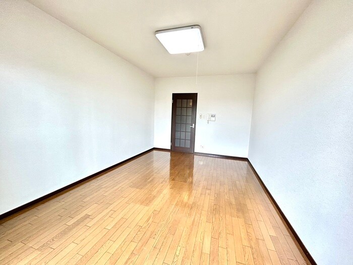 物件内観写真9　(廊下)