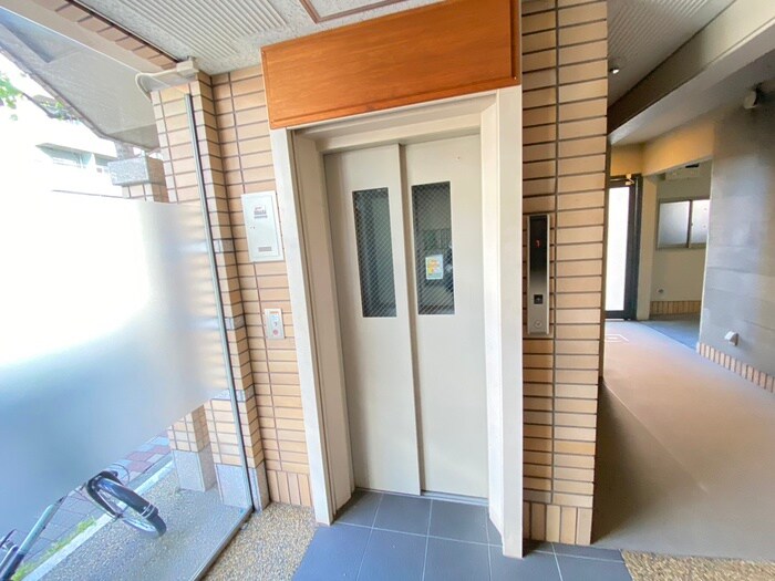 物件外観写真4　(建物設備)