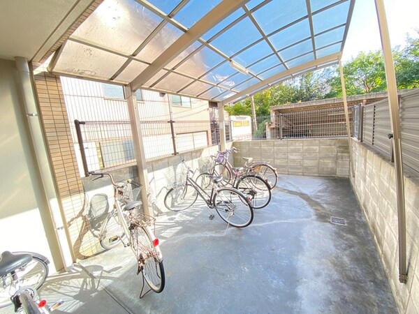 駐輪場