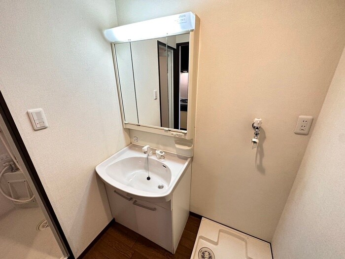 物件内観写真11　(洗面)