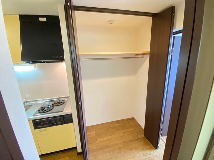 物件内観写真15　(収納)