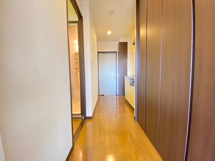 物件内観写真16　(廊下)