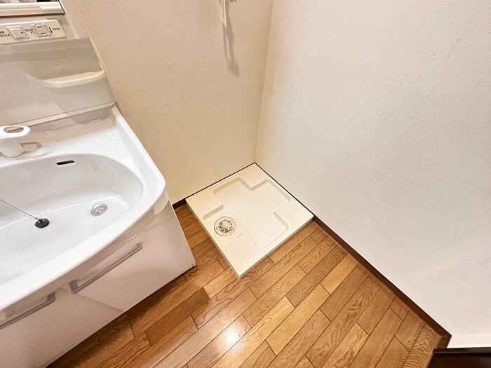 物件内観写真21　(洗濯機置場)