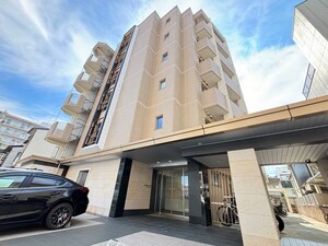 モンドール西院外観写真