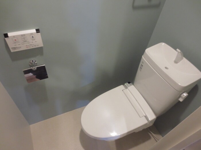 物件内観写真14　(トイレ)