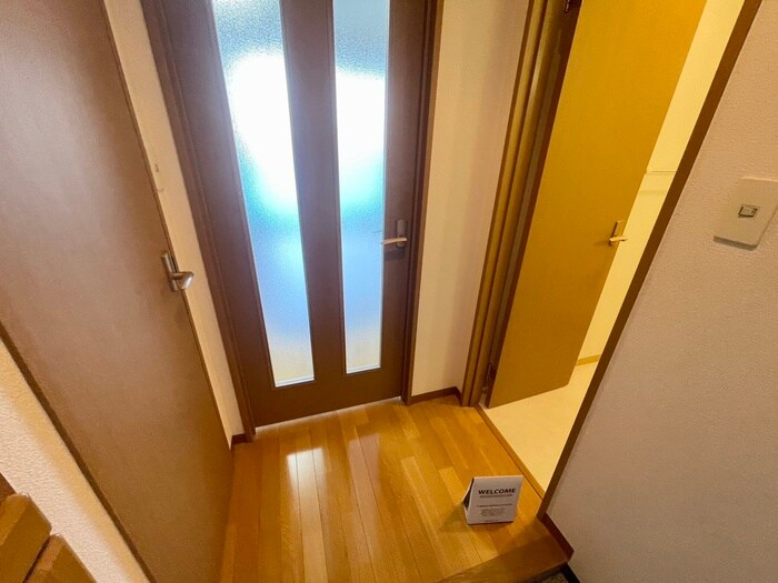 物件内観写真18　(廊下)