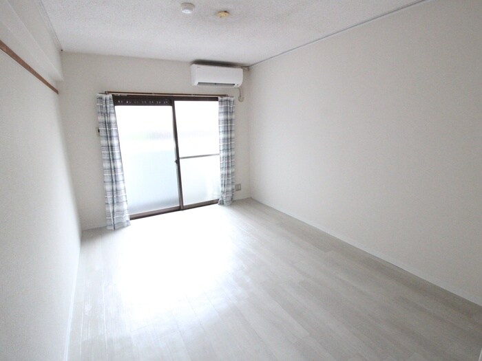 物件内観写真17　(居室)