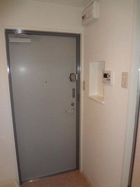 物件内観写真14　(玄関)