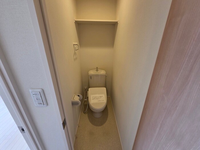 物件内観写真15　(トイレ)