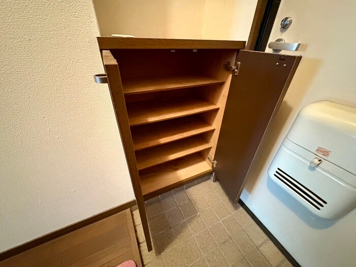 物件内観写真17　(靴箱)