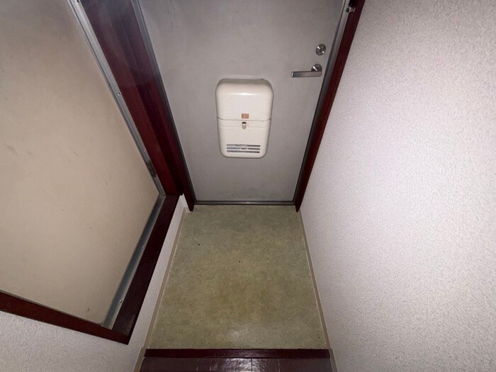 物件内観写真17　(玄関)