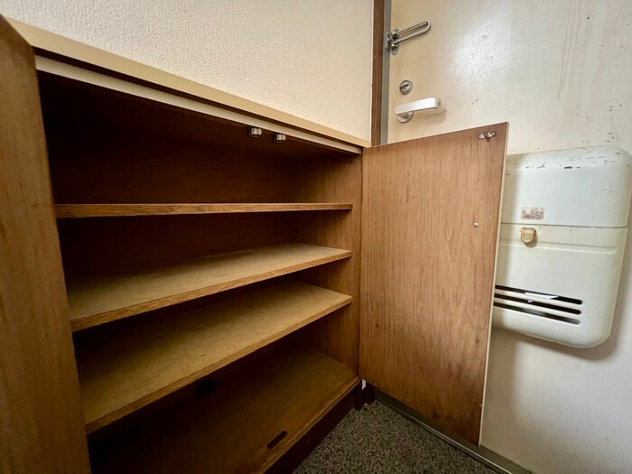 物件内観写真15　(靴箱)