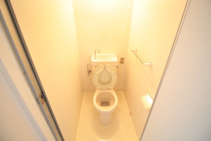 物件内観写真12　(トイレ)