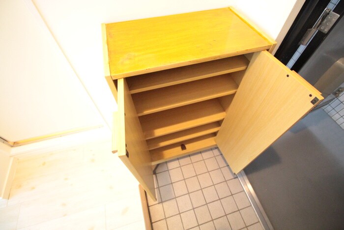 物件内観写真16　(靴箱)