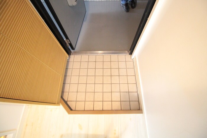 物件内観写真18　(玄関)