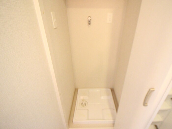 物件内観写真22　(洗濯機置場)