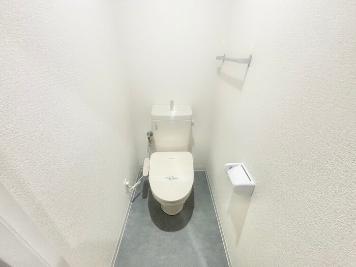 物件内観写真9　(トイレ)