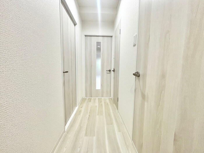 物件内観写真17　(廊下)