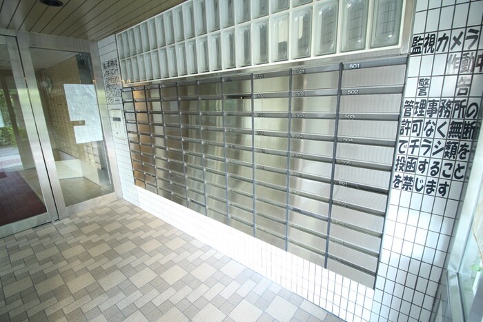 物件外観写真4　(建物設備)