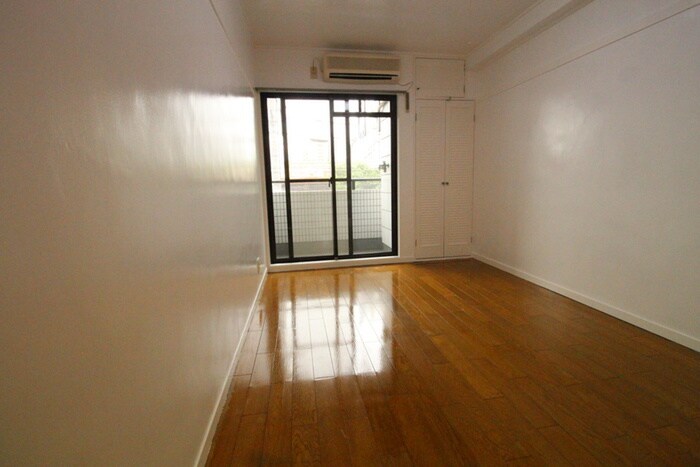 物件内観写真10　(居室)