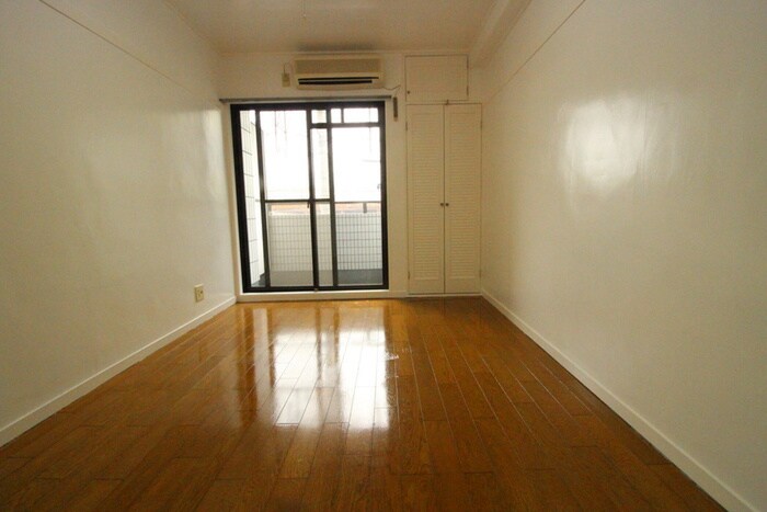 物件内観写真11　(居室)