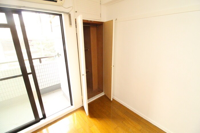 物件内観写真16　(収納)