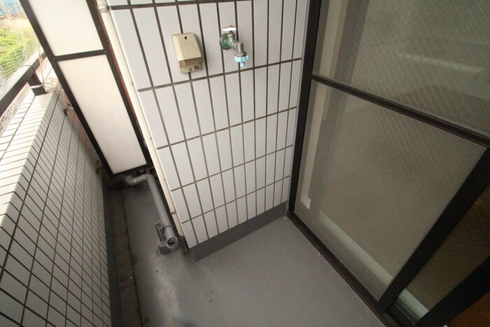 物件内観写真21　(洗濯機置場)