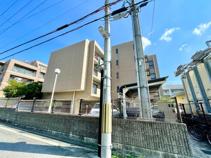 物件外観写真3　(外観写真)