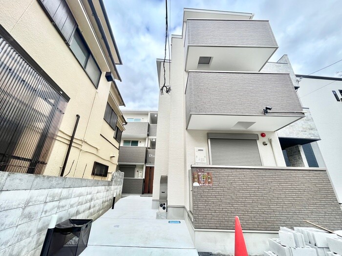 物件外観写真1　(外観写真)