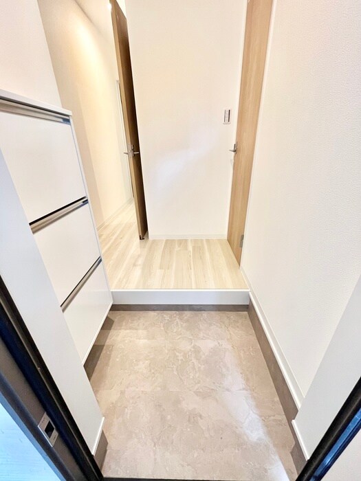 物件内観写真15　(玄関)