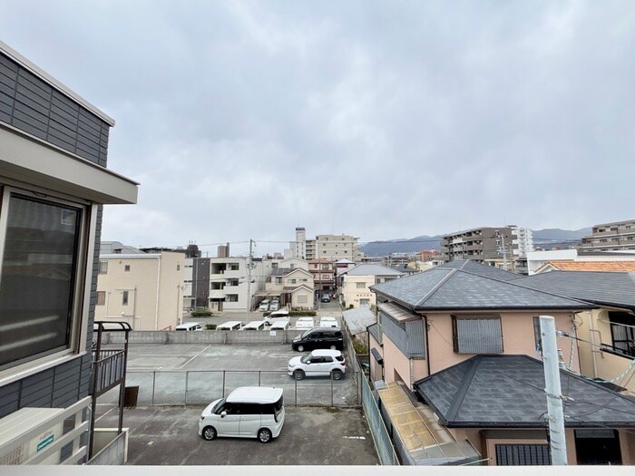 物件内観写真16　(室内からの展望)