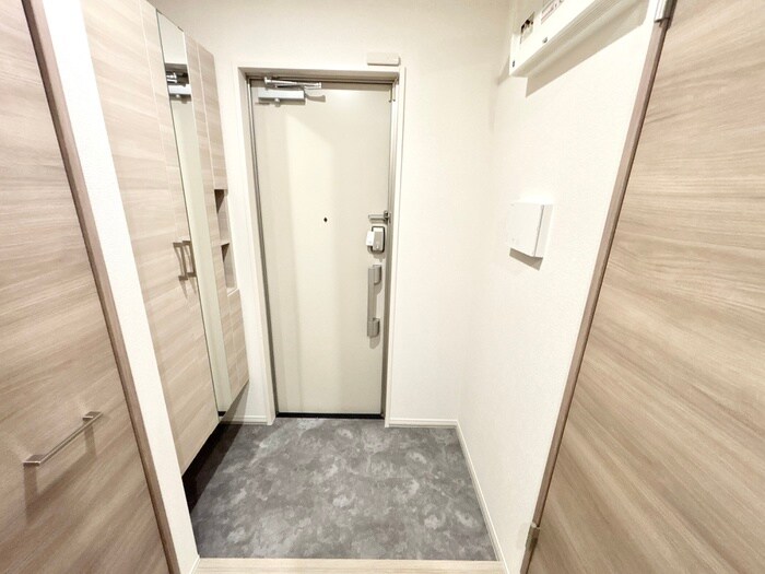 物件内観写真19　(玄関)