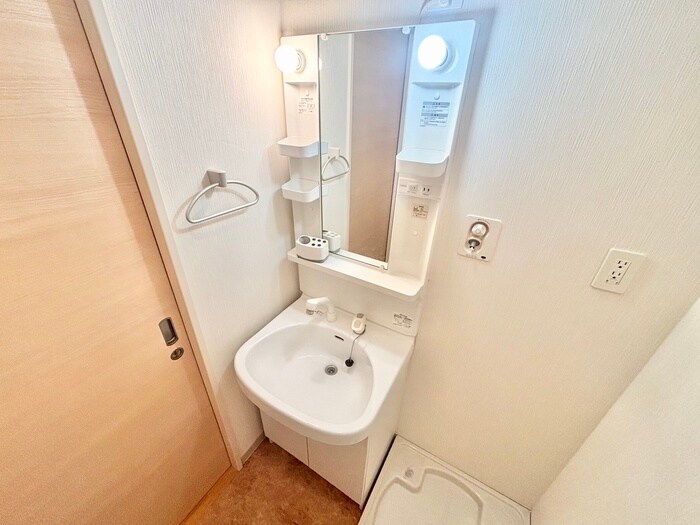 物件内観写真9　(洗面)