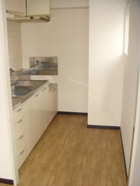 物件内観写真4　(内観写真)