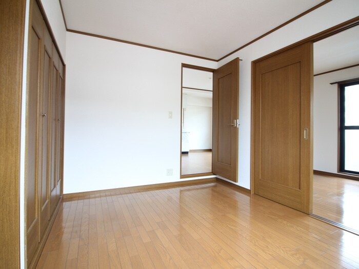 物件内観写真5　(居室)