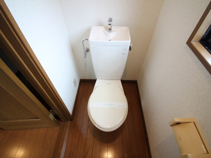 物件内観写真9　(トイレ)