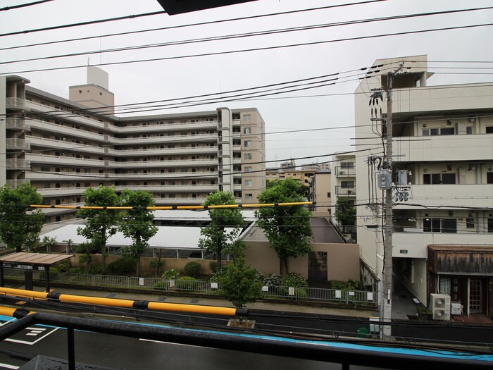 物件内観写真14　(室内からの展望)