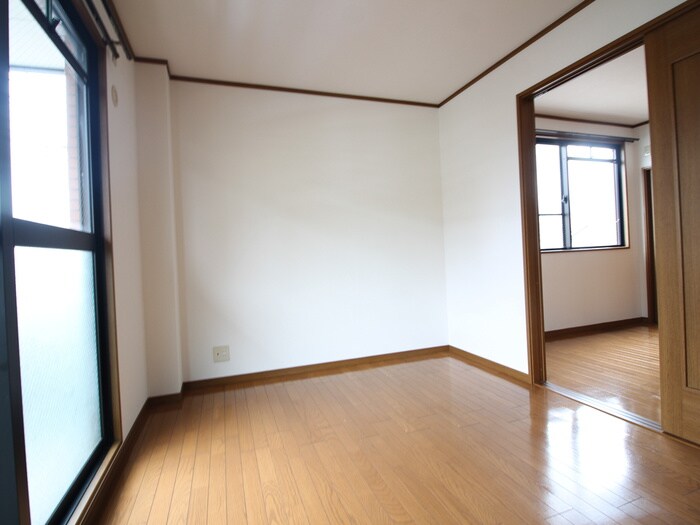 物件内観写真16　(居室)