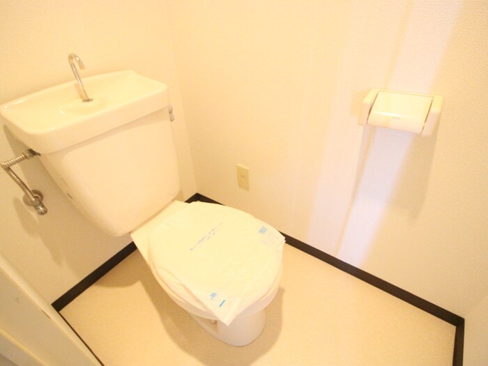 物件内観写真11　(トイレ)