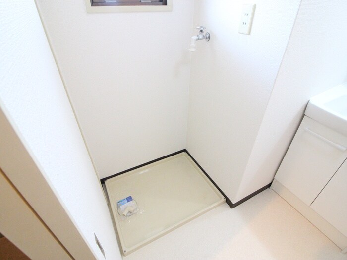 物件内観写真17　(洗濯機置場)