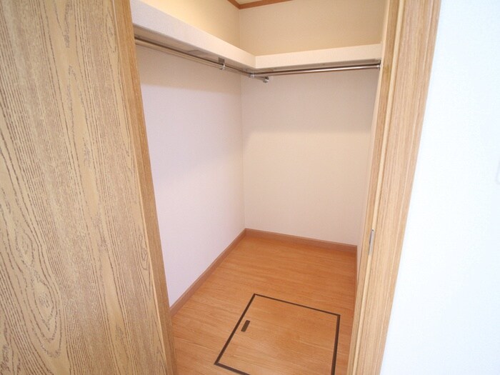 物件内観写真14　(収納)