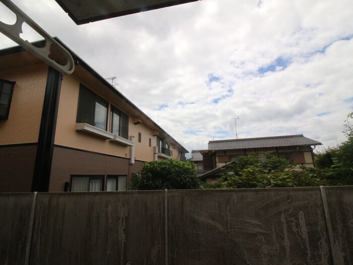 物件内観写真16　(室内からの展望)