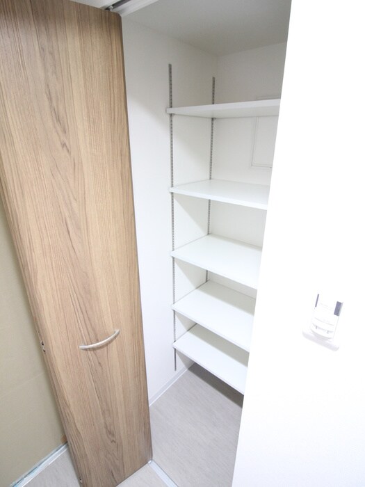 物件内観写真15　(靴箱)